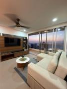 Apartamento En Cartagena - Lujoso y Moderno PISO19 - Cerca a Ciudad amurllada y Frente a Playa