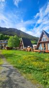 B&B Cottages Mestia-Sauna & Hot Tub