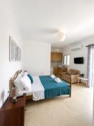 Top Himare