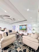 Luxury & Location, Beautiful & Spacious Apt in Altamira 2