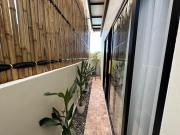 Top Ban Khlong Dan