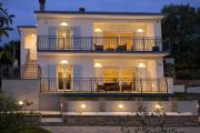 Villa Amoena with Pool and Sauna