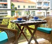 Riviera Morning Balcony studio steps from the beach