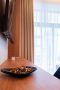 Dorado Suite - 1BR Retreat in One Floreasca Towers