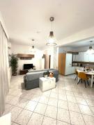 Connies Seaside 1A
