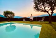 Wood&Pool Home