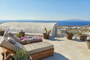 Top Oia