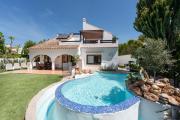 Villa by the beach 5 bedrooms