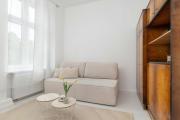 Przytulny Apartament z Dwiema Sypialniami Blisko Centrum by Noclegi Renters