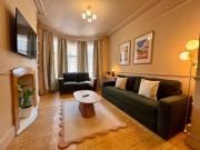 Central Cardiff Gem- Sleeps 12- Free Street Parking