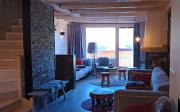 Somptueux chalet de 130 m², exposé plein sud, vue sur les montagnes.