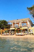 Top Isla Barú