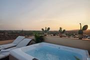 Top Noto