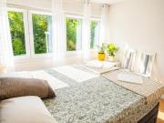 Great flat few minutes from the beach!