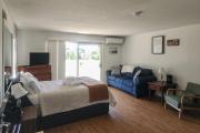 Top North Truro