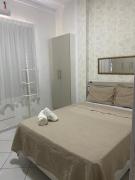 Studio 100 meters from Copacabana Beach!