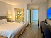 Golden Bay View Apartment