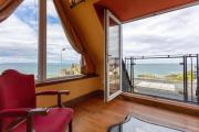 Top Dunure