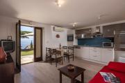 The Wave - Apt with Seaview and Garden - Happy Rentals