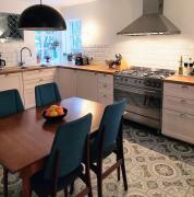 Bright and spacious home near Reykjavik center - sleeps 7