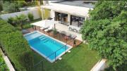 Villa moderne avec piscine