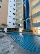 Vista al mar piscina y jacuzzi