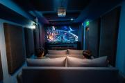 The White House Villa, 8 bedroom, Swimming Pool & Home Theater