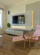 2BR Beach Condo Top Location 2BR Beach Condo Top Location