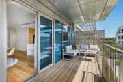 Sal DOuro | Terrace & Beach