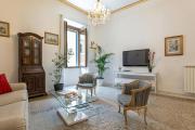 TreasureRome Opera & Trevi Green Suite 2BR