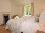 Top Lyndhurst