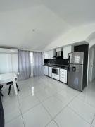 Modern 2BR Penthouse with Jacuzzi & City View