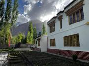 Top Leh