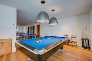 Boutique Chalet Moritz for 12 with Sauna