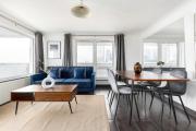 21st Floor Canary Wharf Gem with Private Balcony 21st Floor Canary Wharf Gem with Private Balcony