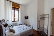 Top Naples