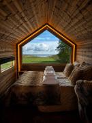 Atmospheric cabin trailer with a sea view