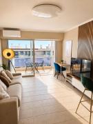 Joli studio avec balcon, centre de Cannes, 5 mn à pieds de la plage et du Palais des festivals