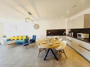 Urban Serenity 2BR Flat with terrace and parking