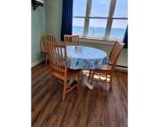 Top North Truro