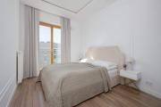 Stylish Apartment with Parking in Warsaw Wilanow District by Noclegi Renters