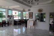 Baansuwanna Hotel
