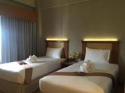 Top Hat Yai