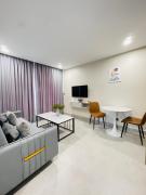 Walk Street Apartment Near Royal Palace