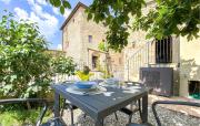2 Bedroom Gorgeous Apartment In Murlo