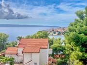 Luxury Sea View Apartment 100m from Beach with Sunlit Terrace Okrug Gornji Salena