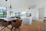 New Modern Holiday Home Near The Beach