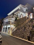 Villa LaMia
