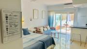 Hotel PYR, Spacious Studio with a Big Terrace