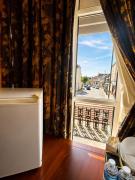 Top Ealing